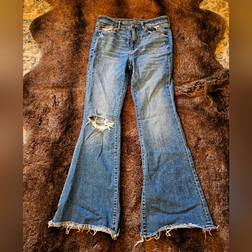 American eagle boot bell bottom jeans